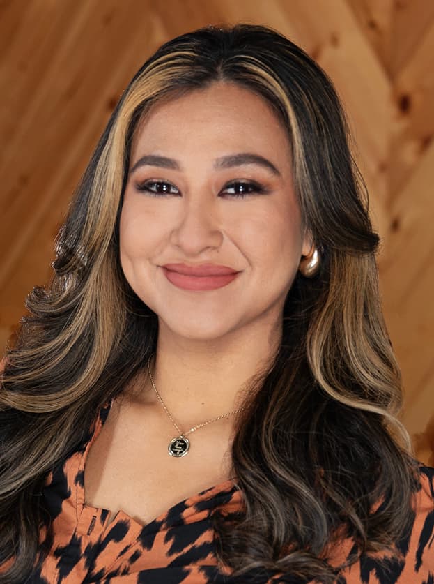 Yesenia Office Manager